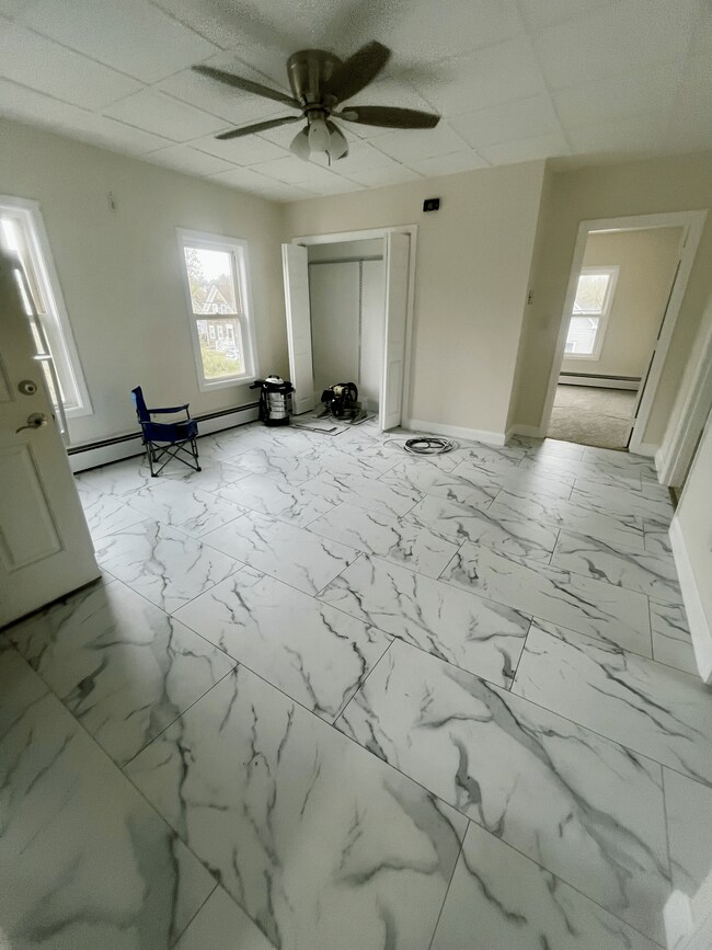 Living and dining room - 54 Clifford St