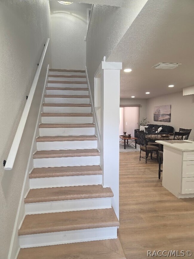 Foto del edificio - 65 Beach Ln