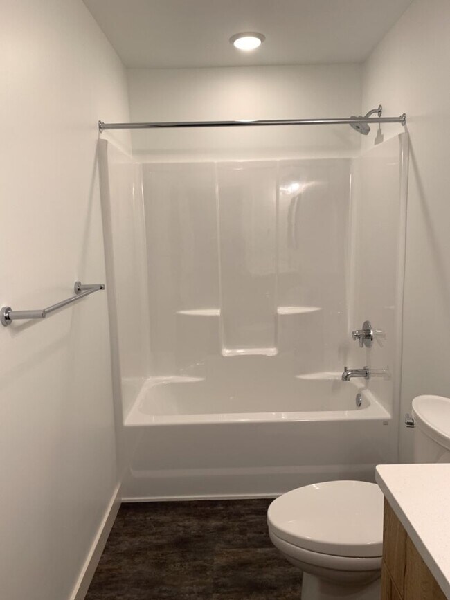 Building Photo - AVAILABLE JUNE - New Construction 3 Bed, 2 Bath Home....Perfect Location!