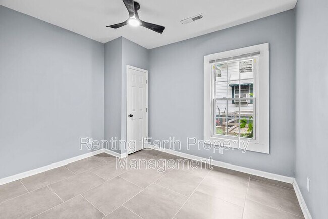 Foto del edificio - 317 11th St SW