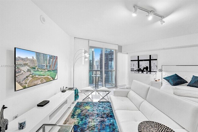 Foto del edificio - 475 Brickell Ave