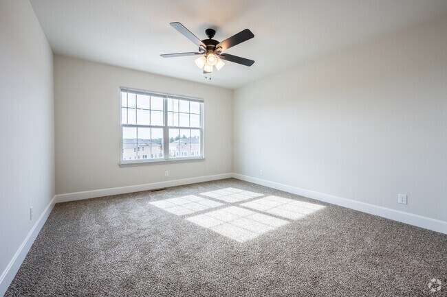 3BR, 2,5BA - 1.464SF - Dormitorio principal - Chapman Ridge Townhomes