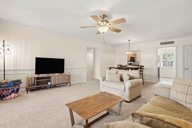 Foto del edificio - 10346 Carrollwood Ln