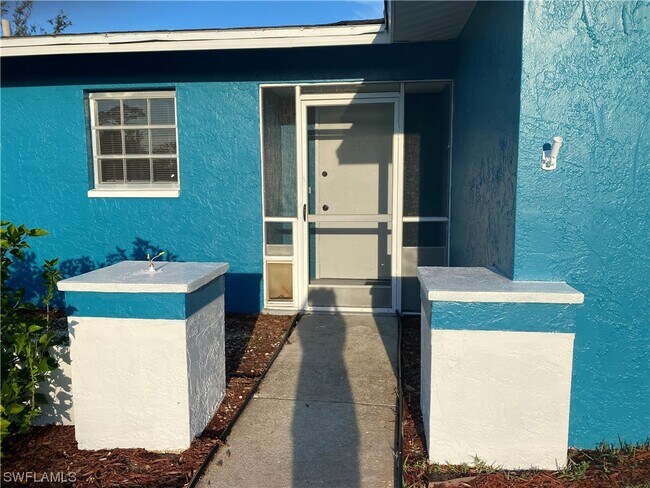 Foto del edificio - 633 NE 15th Ct