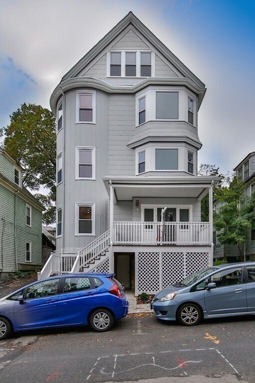Primary Photo - 62 Saint Rose St