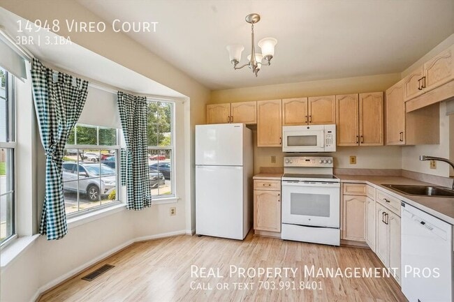 Building Photo - 14948 Vireo Ct