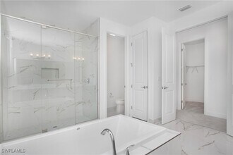 Building Photo - 12794 Woodbury Dr