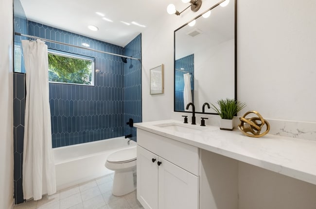 Building Photo - 8237 Cabin Springs Ave