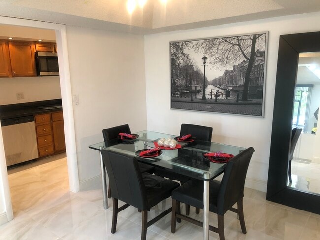 Building Photo - International Village/ Fully Furnished