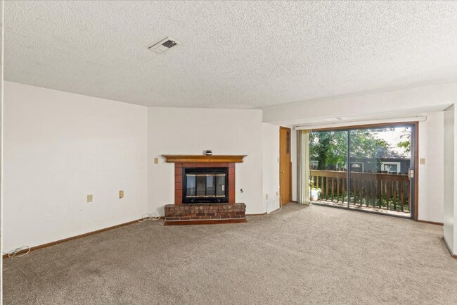 Building Photo - 8135 Holmes Rd