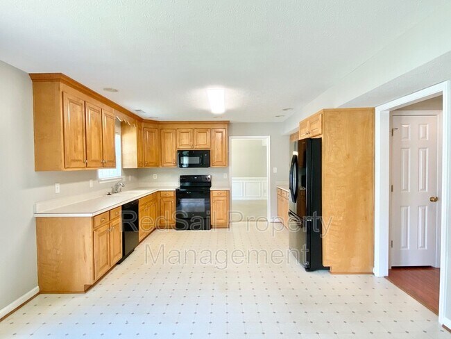 Building Photo - 110 Mulberry Ct