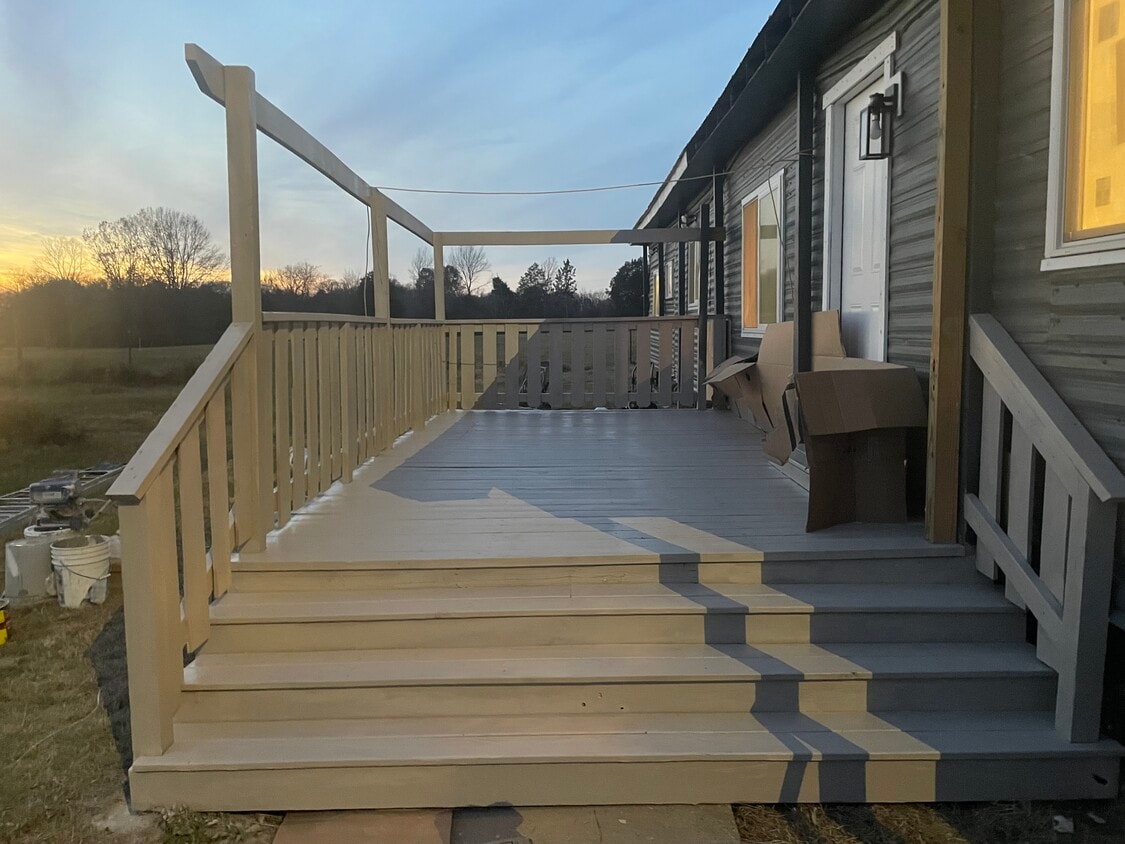 Foto del edificio - 1594 Wallace Thompson Rd