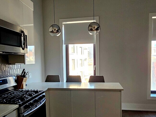 Foto del edificio - 318 S Halsted St