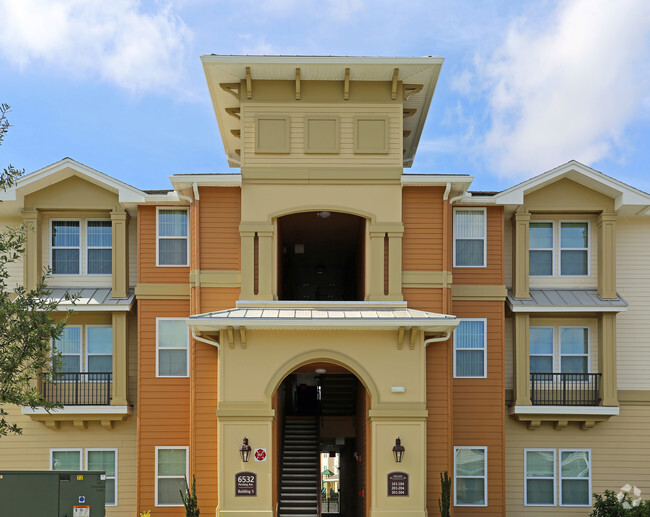 Foto del edificio - Fountains at Lingo Cove Apartments