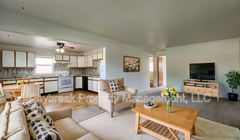 Foto principal - 2913 8th St N