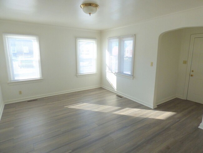 Building Photo - 4331 Lafayette St - Two Bedroom One Story ...