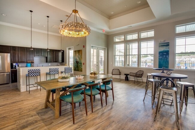 Building Photo - Basswood Landing Apartments