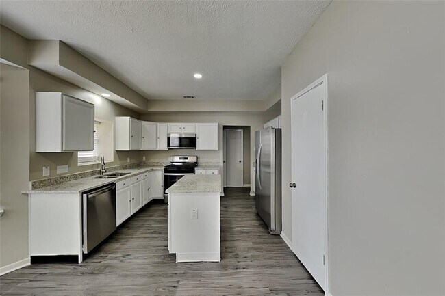 Foto del edificio - 12623 Duchess Ln