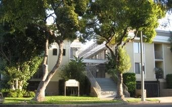 Primary Photo - 3425 E 15th St