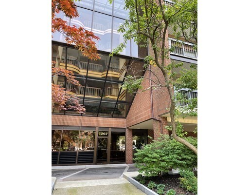 Foto del edificio - 1265 Beacon St