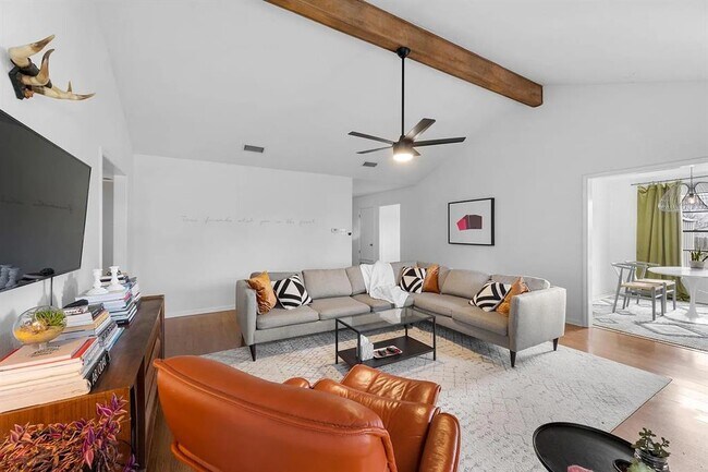 Foto del edificio - 8303 Red Willow Dr