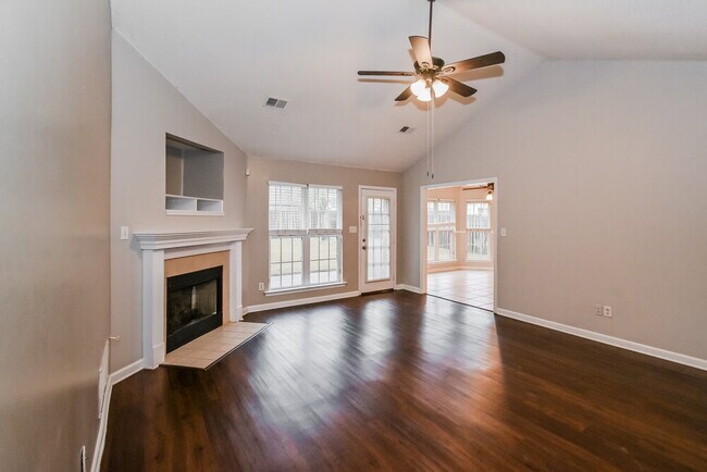 Building Photo - 5109 Jon Oak Dr