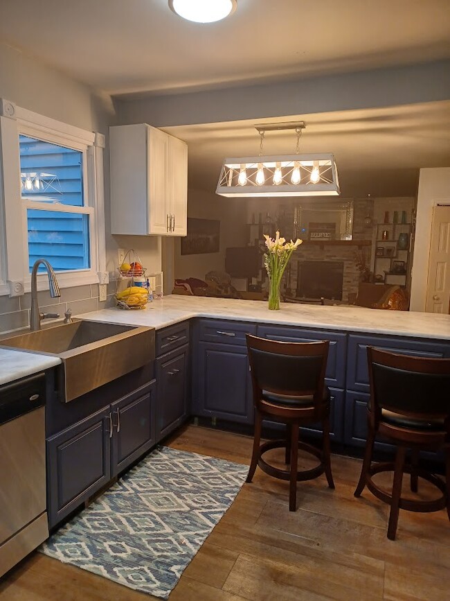 Kitchen - 50 Cypress Bridge Plz