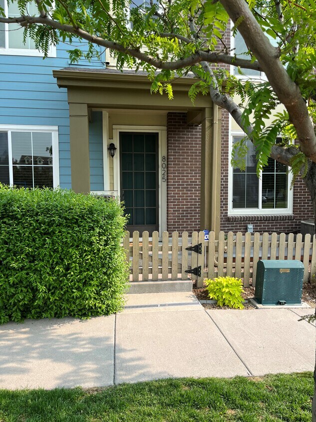 Entry - 8025 E 21st Ave