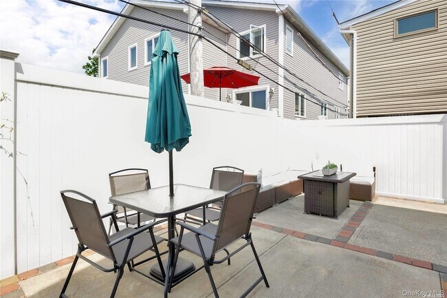 Foto del edificio - 81 Barnes St