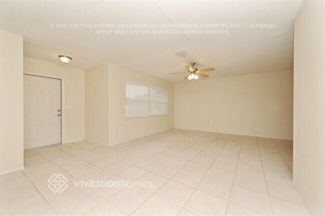 Building Photo - 3619 York Dr W