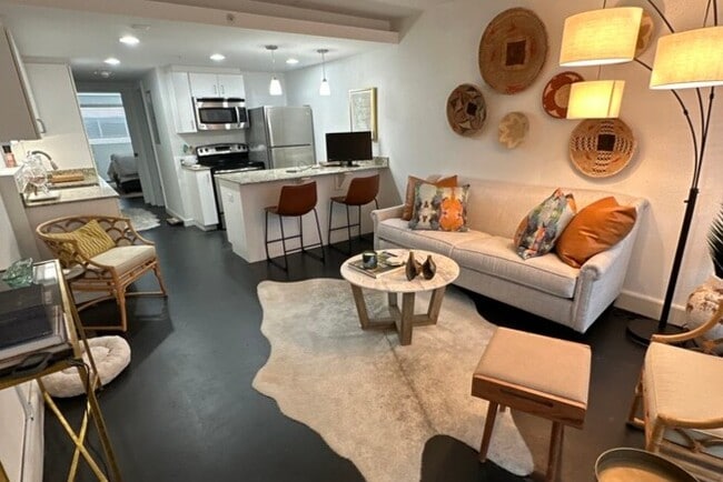 1.B Sala de estar y cocina - The Palms on Main