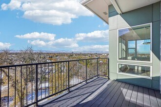 balcony-exterior-high-line-pointe-mount-evans-b4-2x2-1281-610-07-27-2026.jpg - High Line Pointe