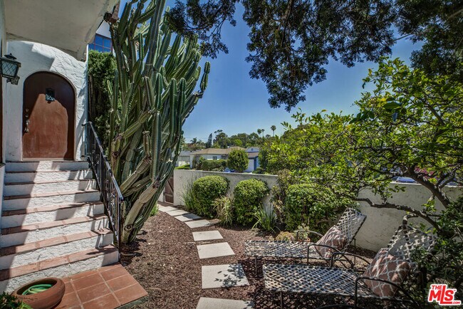 Foto del edificio - 2433 W Silver Lake Dr