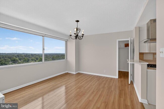 Foto del edificio - 4515 Willard Ave