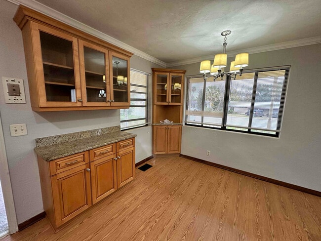 Foto del edificio - 736 White St