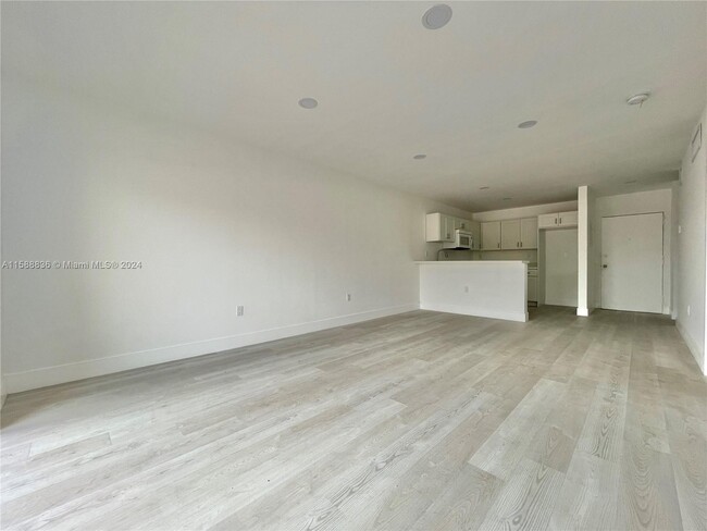 Foto del edificio - 14560 NE 6th Ave