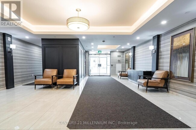 Building Photo - 125-125 Shoreview Pl
