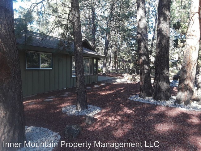 Building Photo - 3 br, 2 bath House - 19769 Nugget Avenue