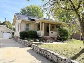 Building Photo - 18 Harwood Pl