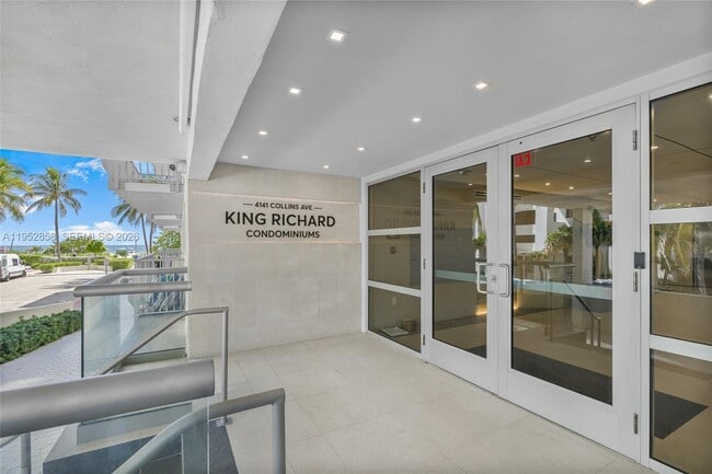 Foto del edificio - 4141 Collins Ave