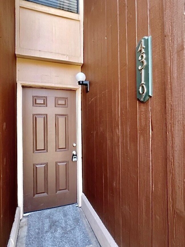 Foto del edificio - 3 Bed/1.5 Bath Quail Creek Condo