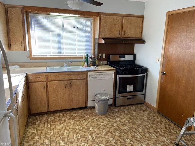Building Photo - 3 br, 1 bath House - 312 Tullahoma Drive