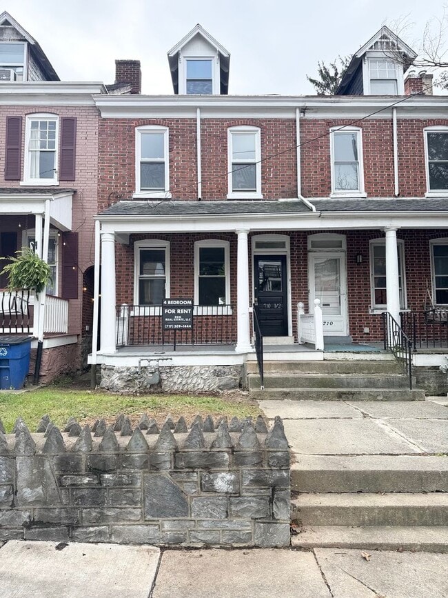 Building Photo - 710 1/2 East End Ave