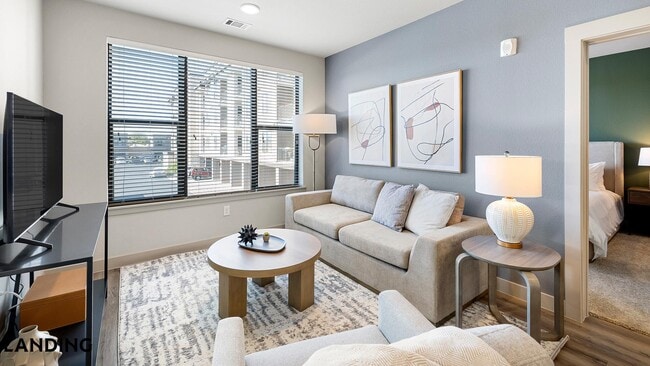 Building Photo - 2851 Maingate Village Cir