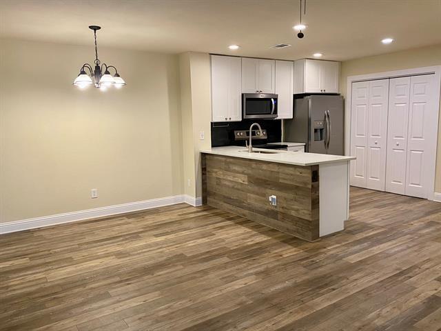 Building Photo - 713 Cory St