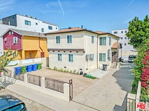 Building Photo - 1349 W 35th Pl