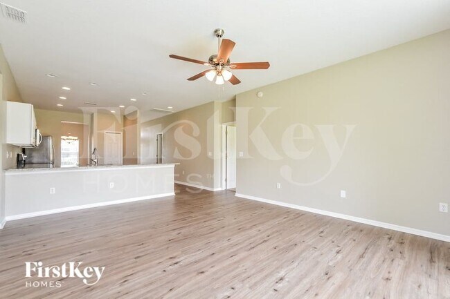 Foto del edificio - 1397 Normandy Heights Cir
