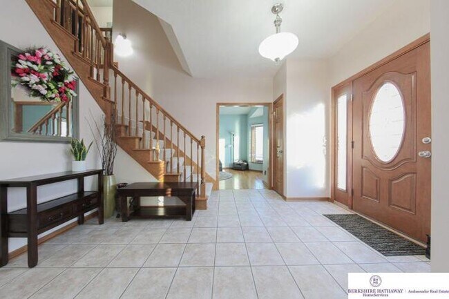 Building Photo - 4 bedroom in Omaha NE 68116