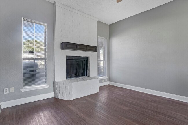 Foto del edificio - 804 Custer St