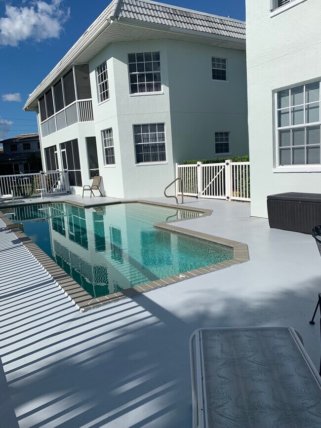 Foto del edificio - 3907 San Rocco Dr